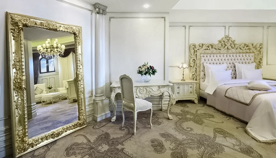 هتل آمباسادوری تفلیس